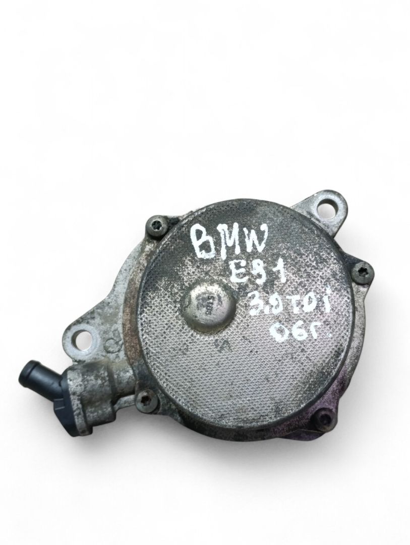насос вакуумный BMW 3 серия E90/E91/E92/E93 2006, 3.0 л., дизель - фото №1
