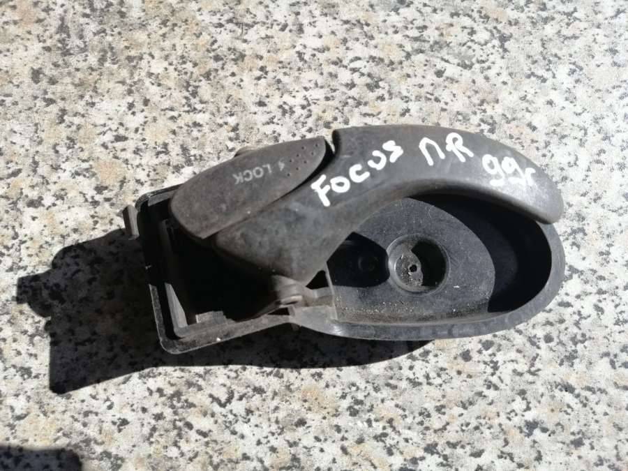 ручка внутренняя передняя правая Ford Focus 1 поколение 1999, 1.8 л., i, бензин, хетчбэк 5 дв. - фото №1
