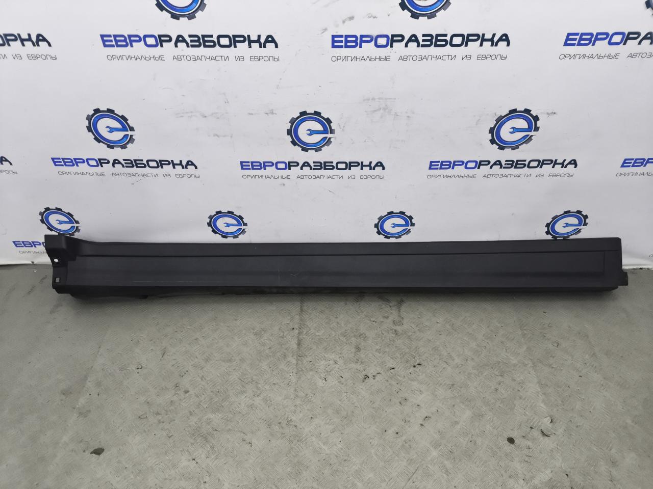 накладка на порог Maserati Levante 1 поколение M161 2017, 3.0 л., дизель, АКПП, передний привод, 670040336 - фото №1