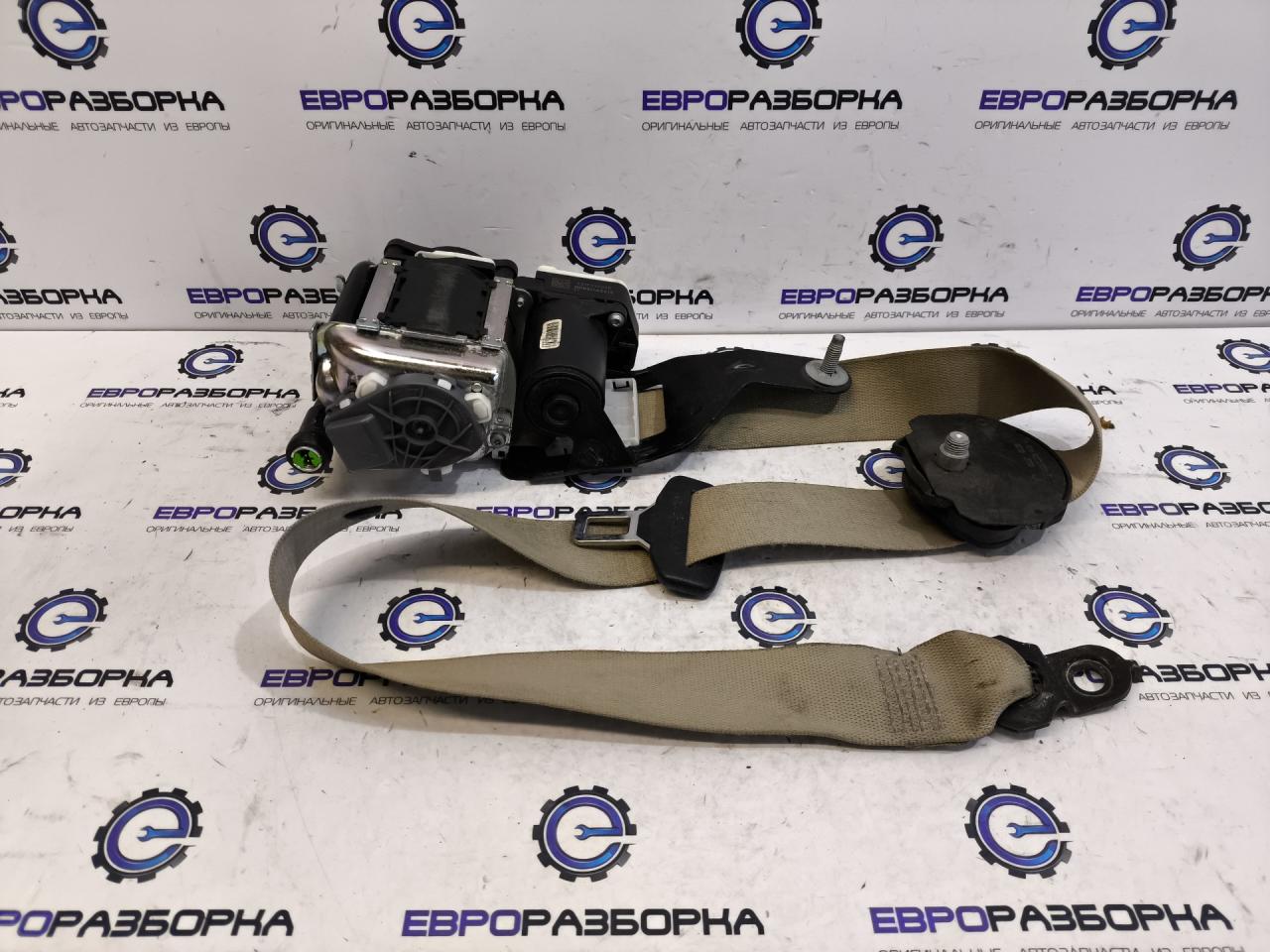 ремень безопасности Mercedes-Benz CLS-Класс C218/X218 W218 2012, 3.0 л., CDi, дизель, АКПП, передний привод, A2128600786, A2128609185, A2128607585, A2128608585 - фото №1