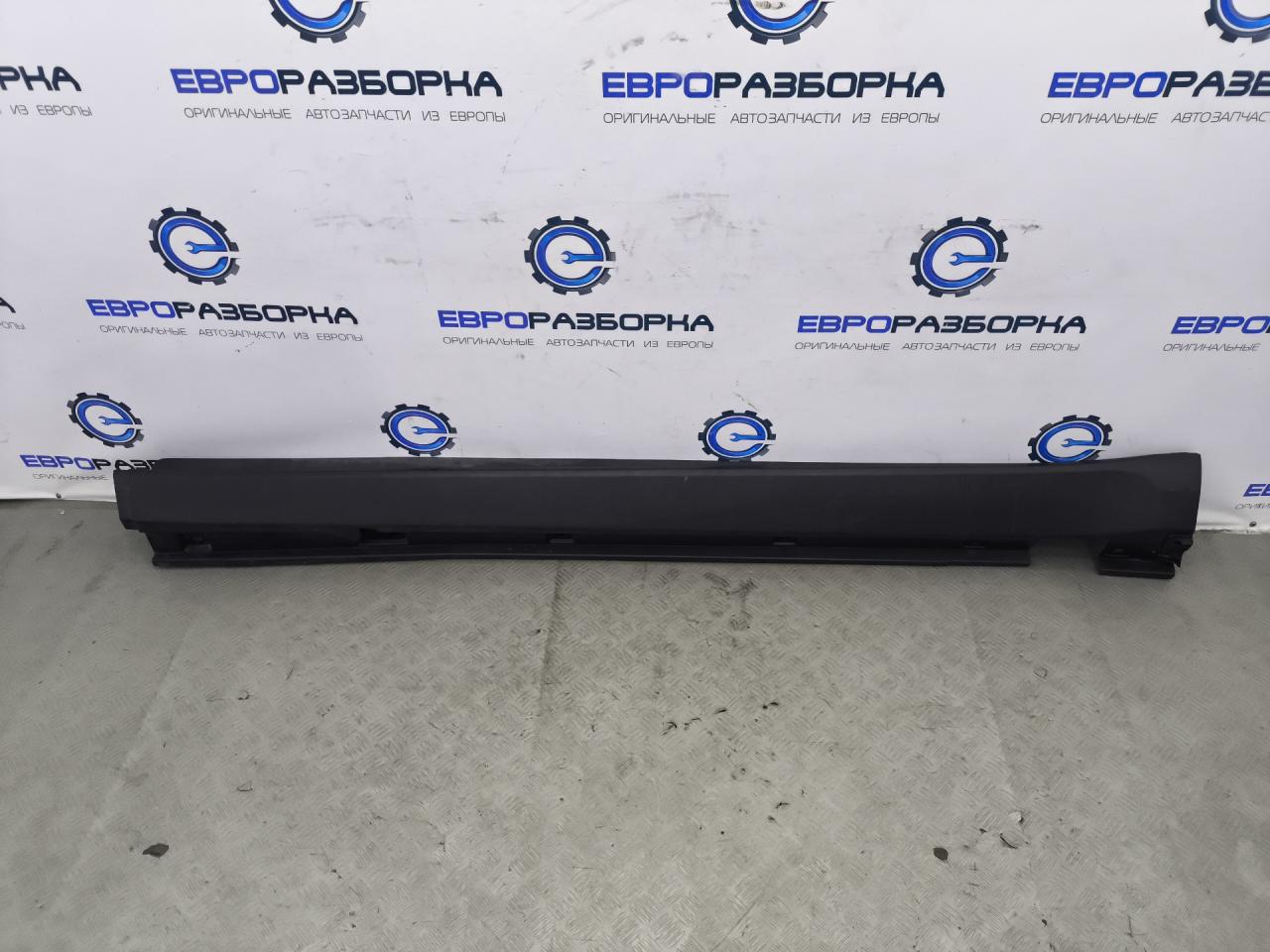 накладка на порог Mercedes-Benz M-Класс W164 2007, 3.0 л., CDi, дизель, АКПП, передний привод, A1646900140 - фото №1