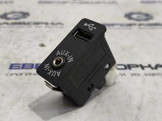 разъем AUX / USB