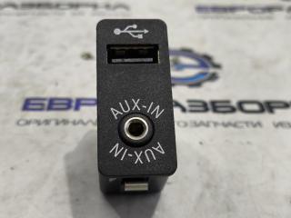 разъем AUX / USB