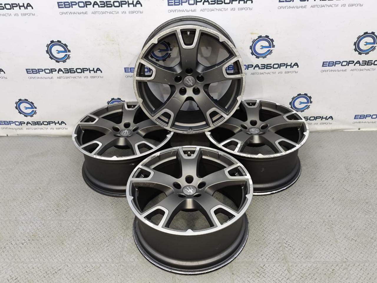 диск литой Maserati Levante 1 поколение M161 2020, 3.0 л., дизель, АКПП, передний привод, 670044701 - фото №1