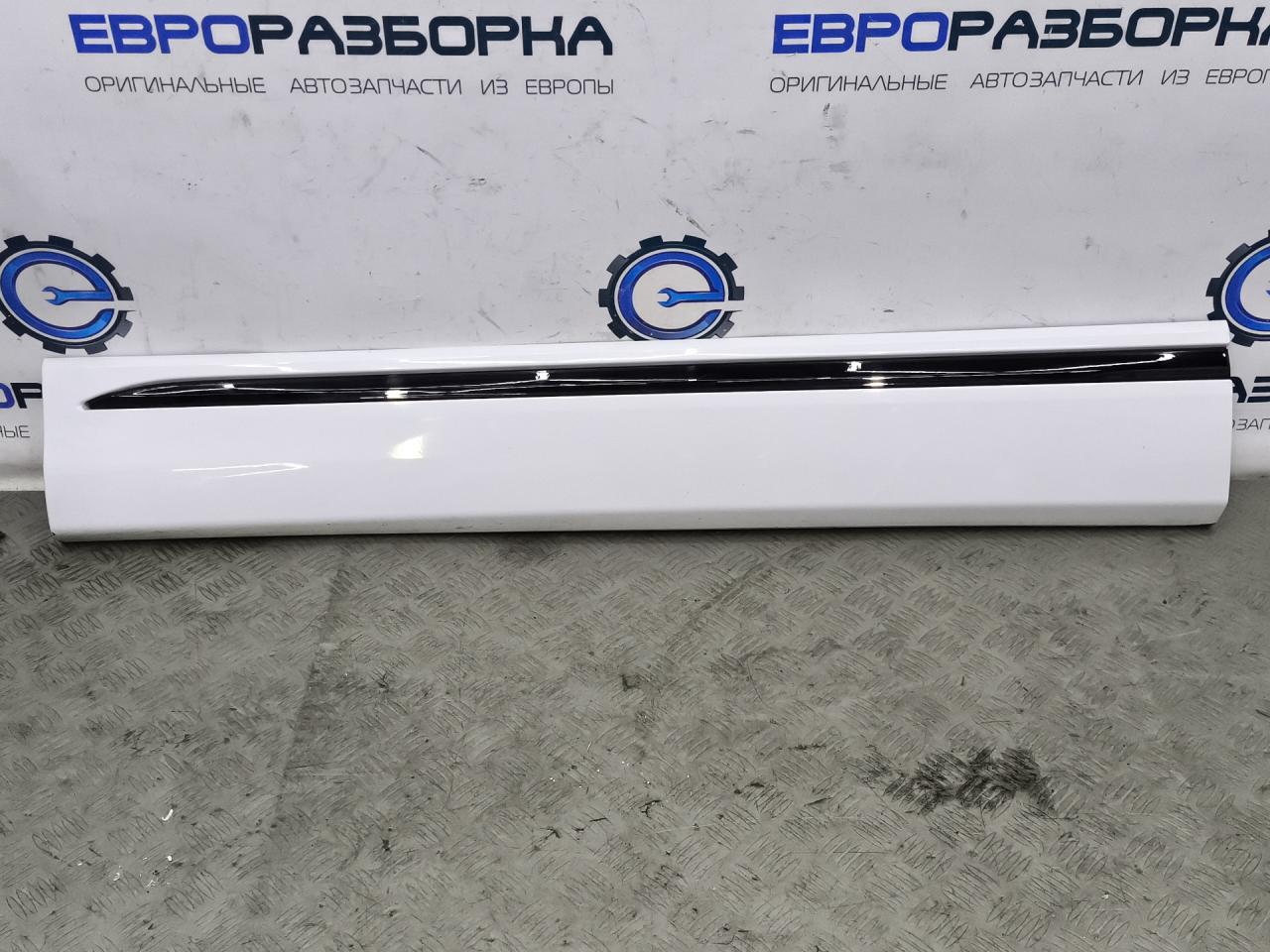 молдинг двери передней левой Audi Q8 4M 2022, 3.0 л., TDi, дизель, АКПП, 2y / s9r, полный привод, правый руль, 4M8853959D, 4M8853959B, 4M8853959B - фото №1