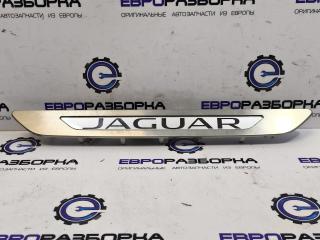 накладка на порог внутренняя Jaguar XF X260 2018, 3.0 л., дизель, АКПП, передний привод, правый руль, T2H19048PVJ, GX6M13201AC8PVJ
