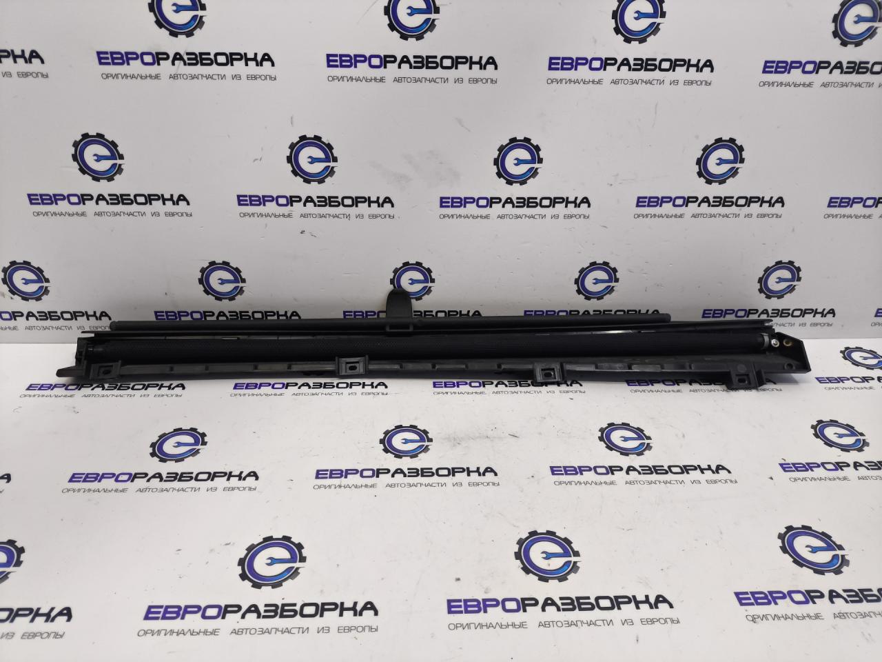 шторка солнцезащитная двери задней левой Renault Scenic 3 поколение 2009, АКПП, передний привод, 86270A00059 - фото №1