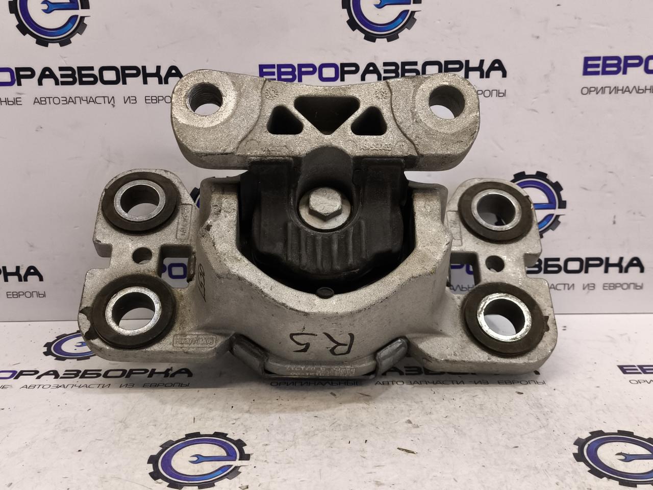 подушка крепления двигателя Land Rover Discovery Sport 1 поколение L550 2017, 2.0 л., дизель, АКПП, передний привод, BJ327M121AD, LR024738, BJ327M121AC - фото №1