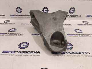кронштейн двигателя