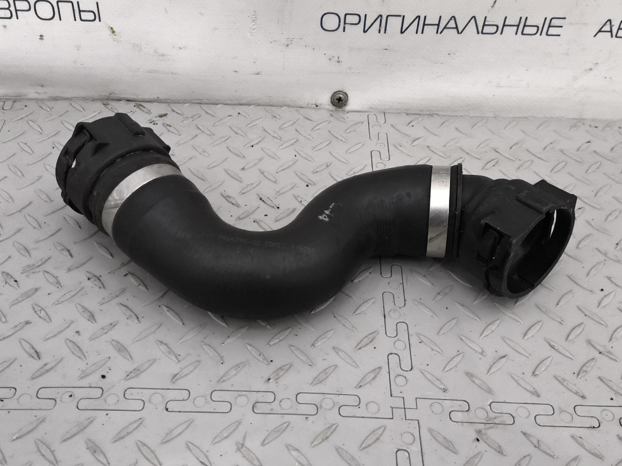 патрубок радиатора BMW 5 серия E60/E61 E60 2006, 2.5 л., бензин, АКПП, передний привод, 7565780, 17127565780 - фото №1