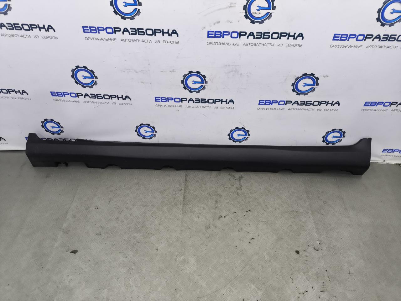 накладка на порог Mercedes-Benz GLC-Класс X253/C253 2016, 2.0 л., CDi, дизель, АКПП, передний привод, A2536980800 - фото №1