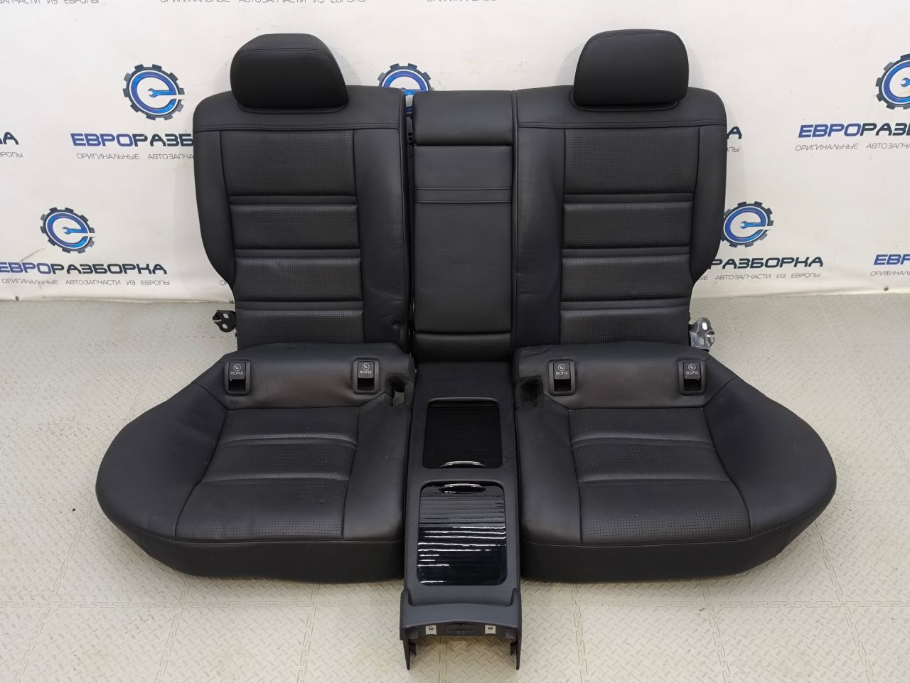 сиденье заднее Mercedes-Benz CLS AMG C218 2013, 5.5 бензин, АКПП, купе, задний привод, правый руль - фото №1