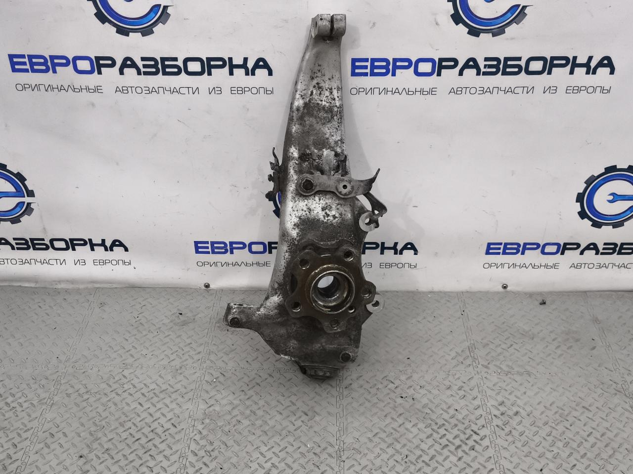кулак поворотный левый BMW 8 серия G14/G15 G15 2019, 3.0 л., B57 D30 B, дизель, АКПП, black sapphire metallic, купе, полный привод, правый руль, 6884385, 31206884385 - фото №1