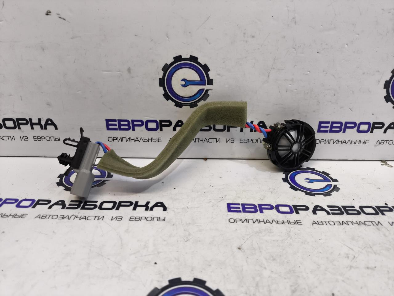 динамик Land Rover Range Rover Sport 2 поколение L494 2017, 3.0 л., дизель, АКПП, передний привод, правый руль, BJ3218808AC, C2Z22814, LR025875 - фото №1