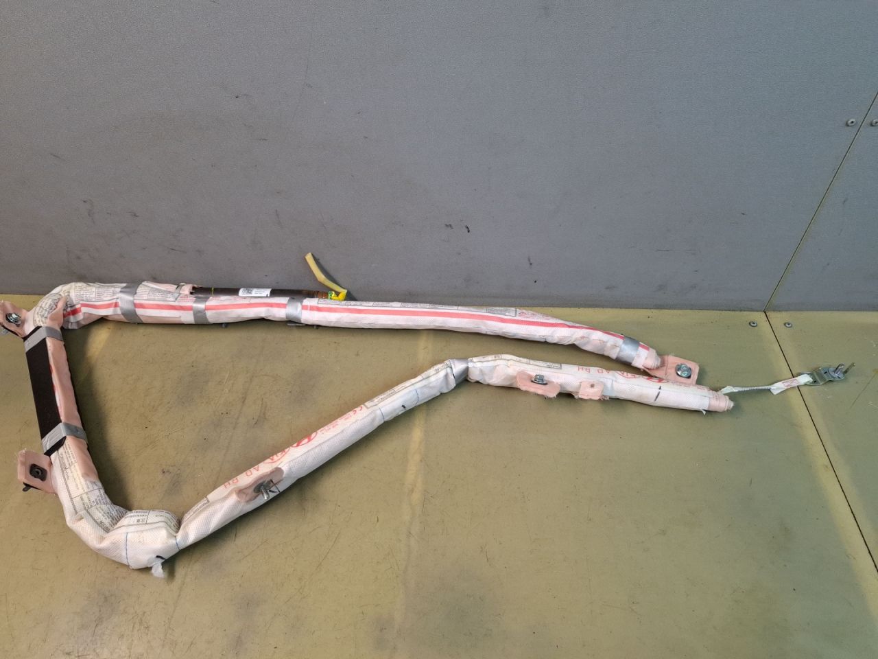 подушка безопасности боковая (шторка) Hyundai Elantra AD 2018, 2.0 л., бензин, АКПП, серебристый, передний привод, 85020F3200 - фото №1