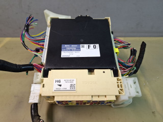 блок комфорта Toyota Sienna 3 поколение 2011, 3.5 л., 2GR-FE, бензин, АКПП, серый, передний привод, 8922108070