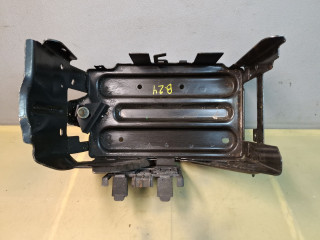 полка аккумулятора Chevrolet Traverse 2 поколение [рестайлинг] 2022, 3.6 л., бензин, АКПП, белый, внедорожник 5 дв., полный привод, 84808573