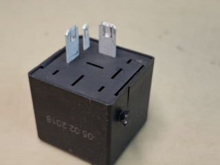 реле (прочие) Volkswagen Jetta 7 поколение 2019, 1.4 л., бензин, АКПП, оранжевый, седан, передний привод, 3CN937547