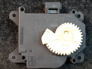 моторчик заслонки печки Toyota Sienna 3 поколение 2011, 3.5 л., 2GR-FE, бензин, АКПП, серый, передний привод, AE0638000172PLS