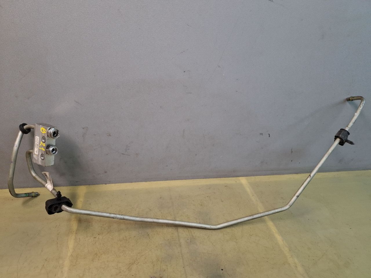 шланг (трубка) АКПП Chevrolet Blazer 3 поколение 2019, 3.6 л., бензин, АКПП, белый, полный привод - фото №1