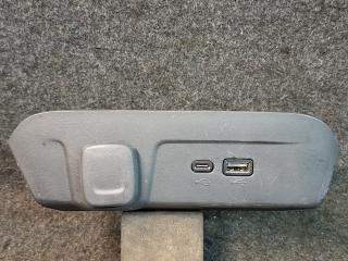 разъем AUX / USB Chevrolet Trax 2 поколение 2024, 1.2 л., бензин, АКПП, серебристый, хетчбэк 5 дв., передний привод