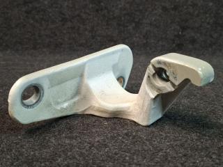 петля двери Volkswagen Transporter T6 2016, RE46A06M16