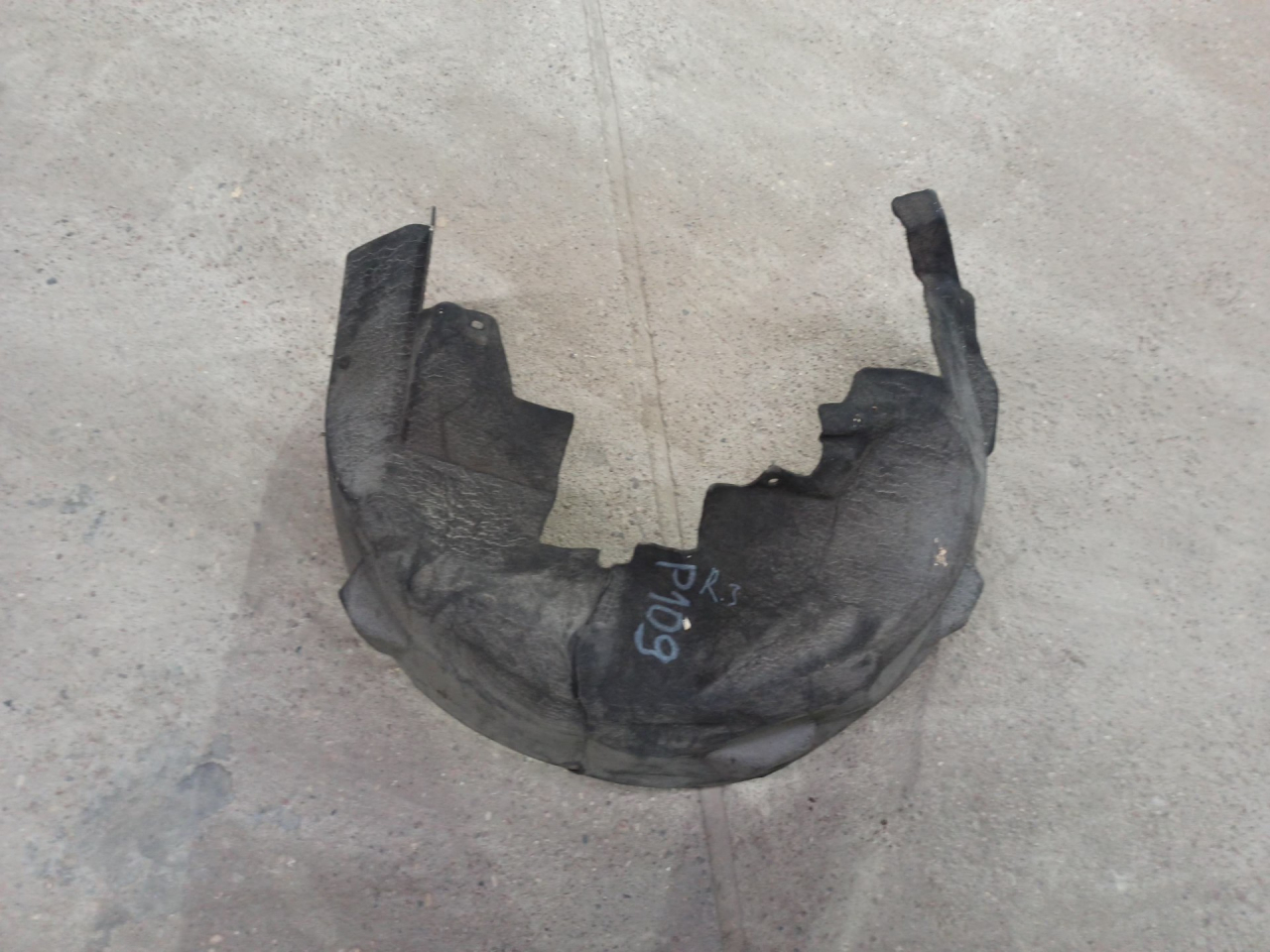 защита арок задняя правая (подкрылок) Ford Edge 2 поколение CD539 2018, 2.0 л., бензин, АКПП, черный, внедорожник 5 дв., полный привод - фото №1