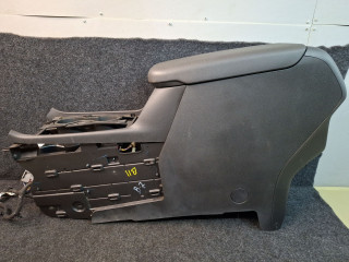 подлокотник Chevrolet Equinox 3 поколение 2018, 1.5 л., бензин, АКПП, серый/441b, полный привод