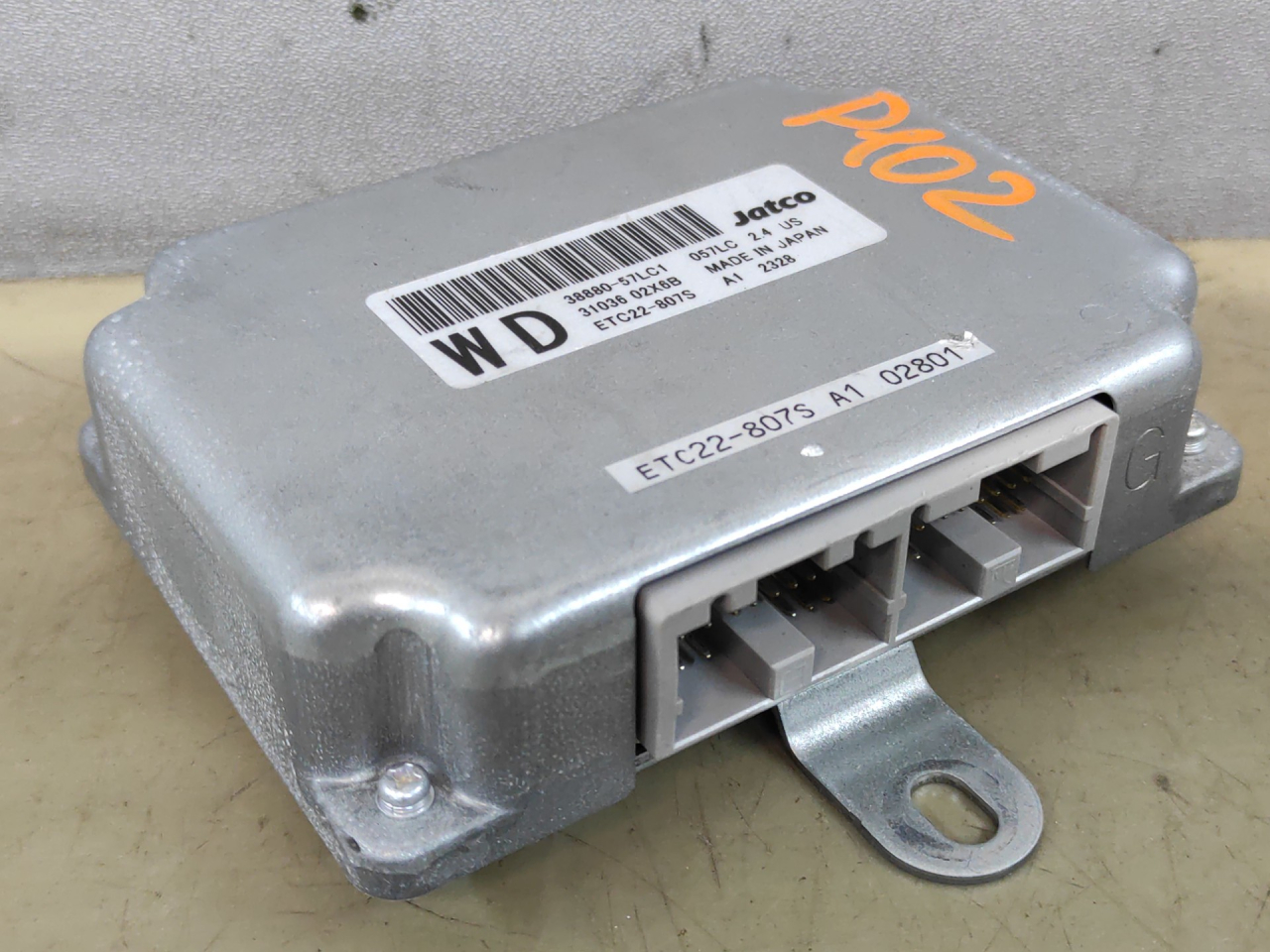 блок управления АКПП Suzuki Kizashi 1 поколение 2012, 2.4 л., J24B, бензин, АКПП, красный, седан, полный привод, 3888057LC1 - фото №1