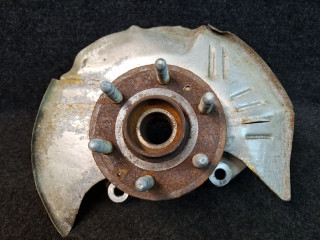 кулак поворотный правый Chevrolet Traverse 2 поколение [рестайлинг] 2022, 3.6 л., бензин, АКПП, белый, внедорожник 5 дв., полный привод, 84560116