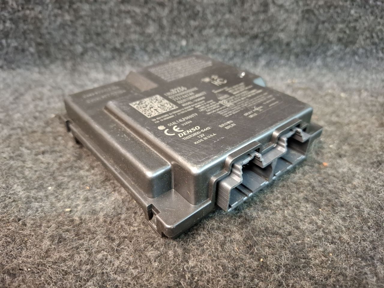 Блок управления бесключевым доступом Chevrolet Equinox 3 поколение 2018, 1.5 л., бензин, АКПП, серый/441b, полный привод, 13523236 - фото №1