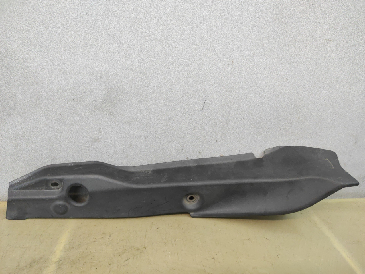 пыльник переднего крыла Subaru Impreza 5 поколение (GK/GT) 2019, 2.0 л., бензин, вариатор, серый, седан, полный привод, 57256FL010 - фото №1