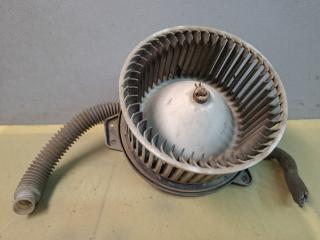 моторчик печки Mazda 323F BJ 2000, 2.0 л., RF3F, дизель, МКПП, хетчбэк 5 дв., передний привод, 8940000