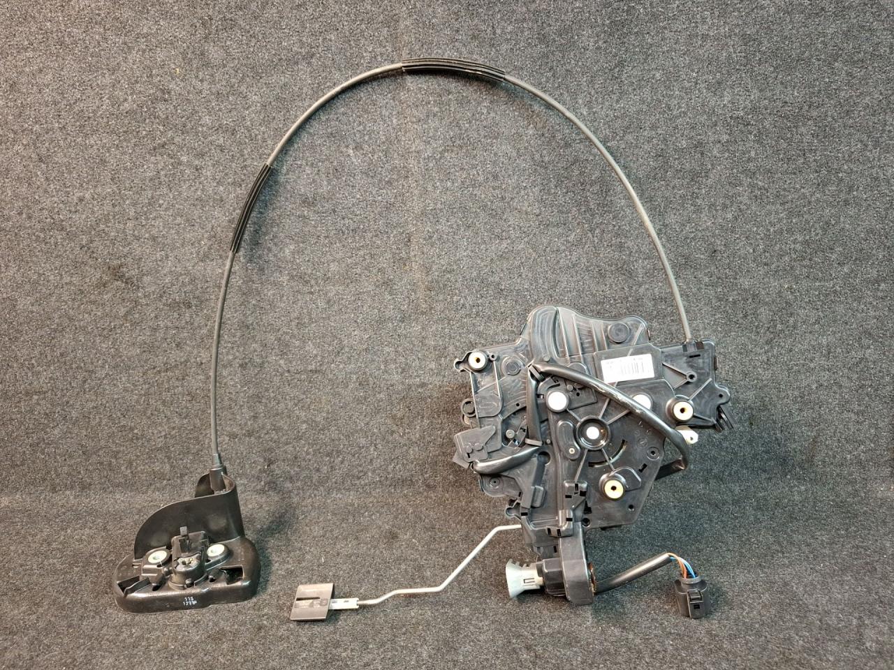 замок двери сдвижной Volkswagen Transporter T6 2016, 7E0843654BR - фото №1