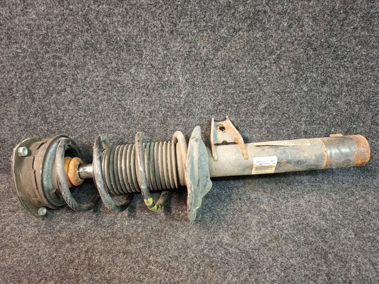 амортизатор передний левый Volkswagen Jetta 7 поколение 2021, 1.4 л., бензин, АКПП, серый, передний привод, 5QM413031AH - фото №1