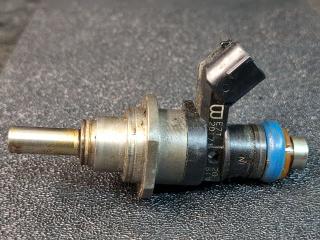 форсунка Mazda CX-7 1 поколение [рестайлинг] 2012, 2.3 л., бензин, E7T20171