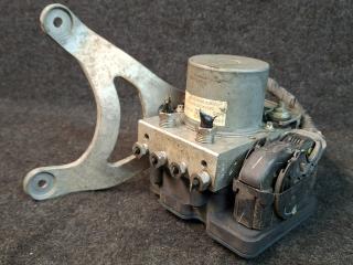 блок ABS Chevrolet Malibu 9 поколение 2017, 1.5 л., бензин, АКПП, черный, седан, передний привод, 23410405