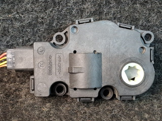 моторчик заслонки печки BMW X4 F26 2016, 2.0 л., дизель, АКПП, черный, 020420151A