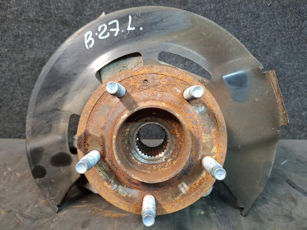 кулак поворотный левый GMC Terrain 2 поколение 2020, 1.5 л., бензин, АКПП, серый 464с, передний привод, 84210076 - фото №1