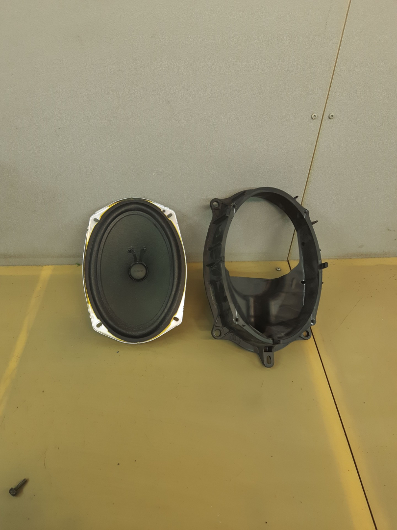 динамик Infiniti QX80 1 поколение Z62 2014, 5.6 л., VK56DE, бензин, АКПП, белый, внедорожник 5 дв., задний привод, 265174-103, 28157JM20A - фото №1