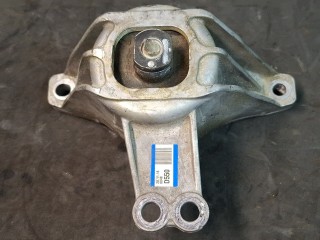 подушка крепления двигателя Kia K5 3 поколение 2021, 1.6 л., бензин, АКПП, полный привод, 21815-L1200