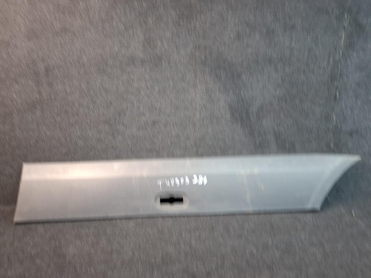 молдинг (накладка кузовная) Mercedes-Benz Sprinter 2 поколение (W906) 2007, 2.1 л., OM 646.701, дизель, МКПП, красный, A9066901762, A9066901382 - фото №1