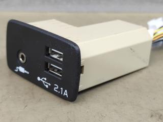 разъем AUX / USB Subaru Impreza 5 поколение (GK/GT) 2019, 2.0 л., бензин, вариатор, серый, седан, полный привод, 86257AL13B