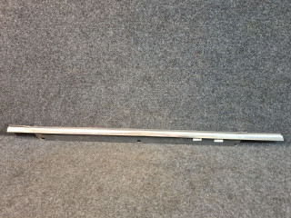 молдинг стекла двери задней левой Audi Q7 4L [рестайлинг] 4LB 2012, 3.0 л., TFSI, CJWB, бензин, АКПП, черный, внедорожник 5 дв., полный привод, 5L0853763A