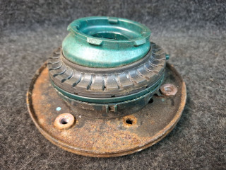 опора амортизатора верхняя (чашка) Ford Edge 2 поколение CD539 [рестайлинг] 2020, 2.0 л., бензин, АКПП, красный, внедорожник 5 дв., полный привод