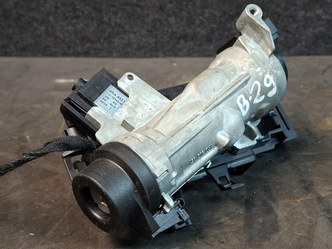 замок зажигания Volkswagen Jetta 7 поколение 2019, 1.4 л., бензин, АКПП, синий, седан, передний привод, 5Q1905865 - фото №1