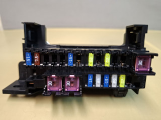 блок предохранителей Mazda CX-5 2 поколение KF 2018, 2.5 л., PYY1, бензин, АКПП, серый/46g, внедорожник 5 дв., полный привод, K12366731