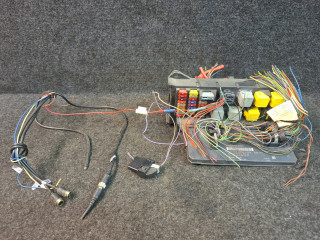 блок SAM Mercedes-Benz Sprinter 2 поколение (W906) 2007, 2.1 л., OM 646.701, дизель, МКПП, красный, A9065453401