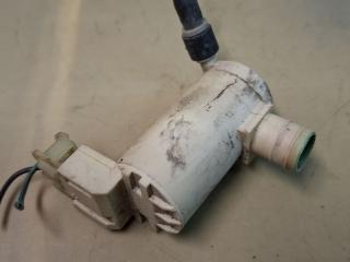 насос (моторчик) омывателя стекла Great Wall Hover H5 1 поколение 2012, 2.0 л., дизель, АКПП, черный, внедорожник 5 дв., правый руль, 3747100K00