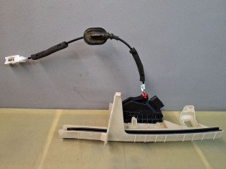 замок двери передней правой Ford Edge 2 поколение CD539 [рестайлинг] 2020, 2.0 л., бензин, АКПП, красный, внедорожник 5 дв., полный привод, FT4AA21812BD